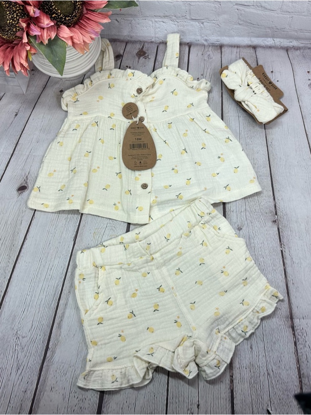 NWT rabbit + bear Lemon Print Ruffle Tank & Shorts Set 18M cottage coquette